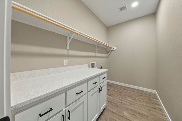 1001 Killdeer, Midland, TX 79706