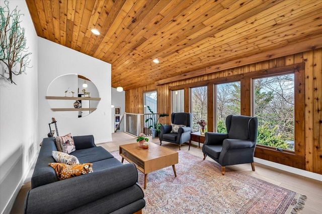 5117 Lake Mendota Drive, Madison, WI 53705