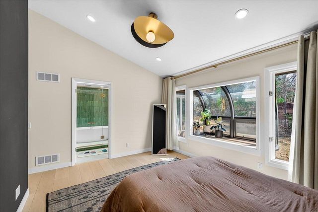 5117 Lake Mendota Drive, Madison, WI 53705