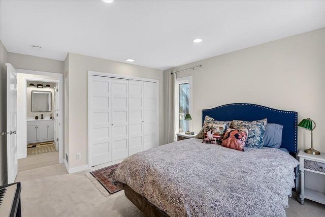 5117 Lake Mendota Drive, Madison, WI 53705