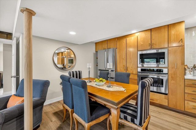 5117 Lake Mendota Drive, Madison, WI 53705