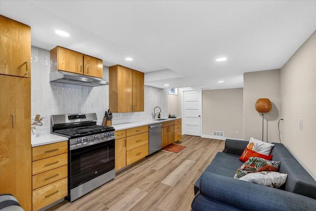 5117 Lake Mendota Drive, Madison, WI 53705