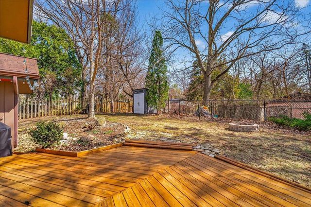 5117 Lake Mendota Drive, Madison, WI 53705