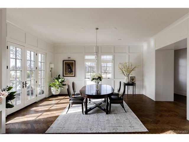 105 Southmoor Dr, Denver, CO 80220