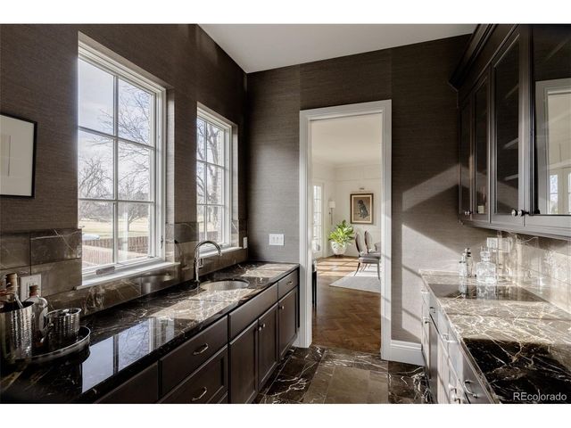 105 Southmoor Dr, Denver, CO 80220