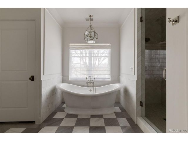 105 Southmoor Dr, Denver, CO 80220
