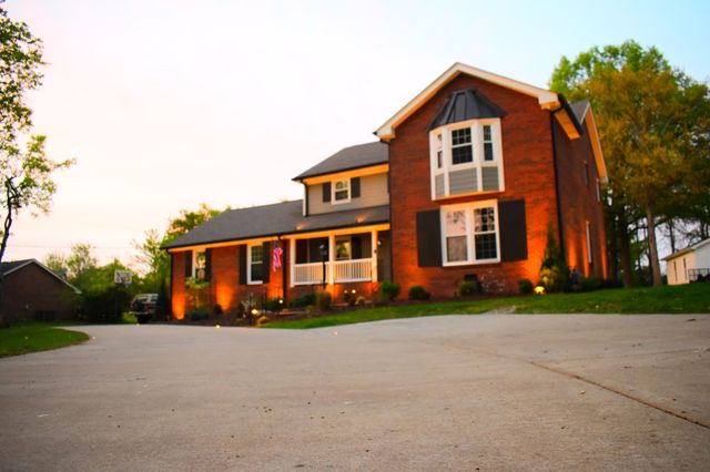 155 Bluegrass Dr, Hendersonville, TN 37075
