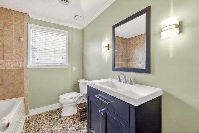 155 Bluegrass Dr, Hendersonville, TN 37075