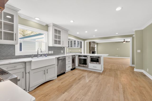 155 Bluegrass Dr, Hendersonville, TN 37075