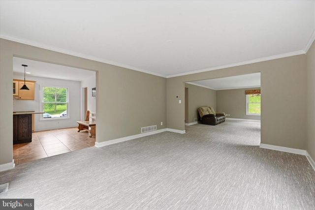 1010 NICOLE DR, Newtown Square, PA 19073