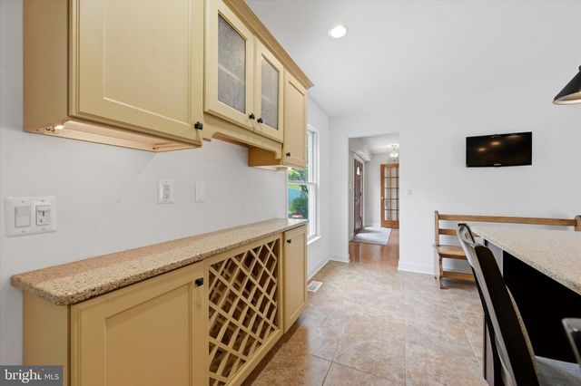1010 NICOLE DR, Newtown Square, PA 19073