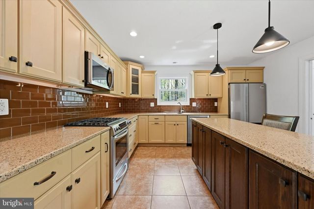 1010 NICOLE DR, Newtown Square, PA 19073