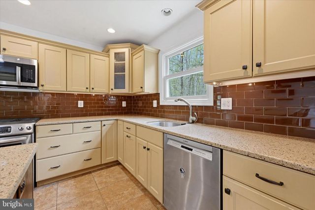 1010 NICOLE DR, Newtown Square, PA 19073