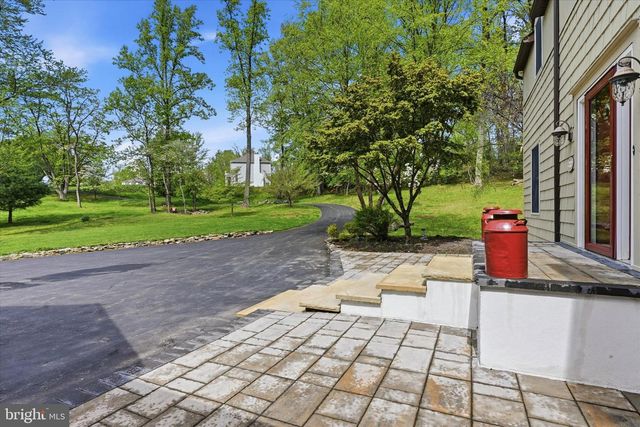 1010 NICOLE DR, Newtown Square, PA 19073
