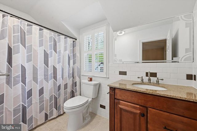 1010 NICOLE DR, Newtown Square, PA 19073