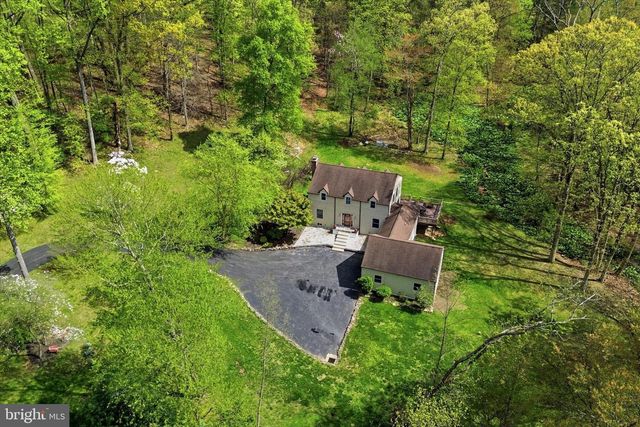 1010 NICOLE DR, Newtown Square, PA 19073