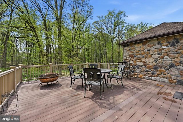 1010 NICOLE DR, Newtown Square, PA 19073