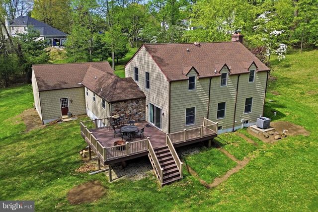 1010 NICOLE DR, Newtown Square, PA 19073