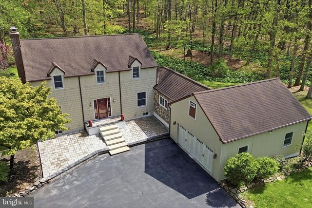 1010 NICOLE DR, Newtown Square, PA 19073