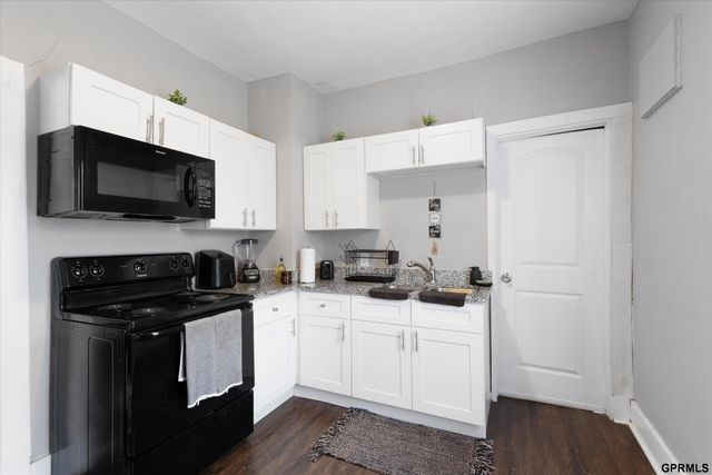 4411 Commercial Avenue, Omaha, NE 68110