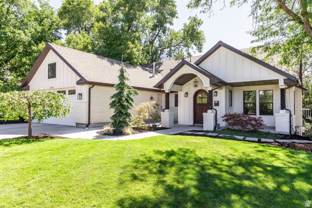 2954 E OAKRIDGE DR, Salt Lake City, UT 84109 — exterior