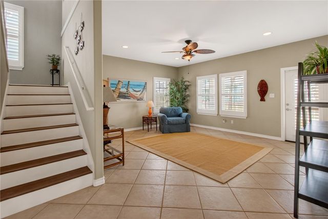 223 Keewaydin Lane, Port Aransas, TX 78373