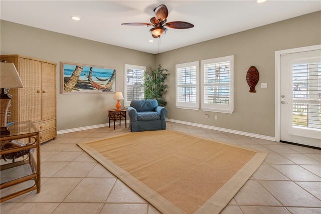 223 Keewaydin Lane, Port Aransas, TX 78373