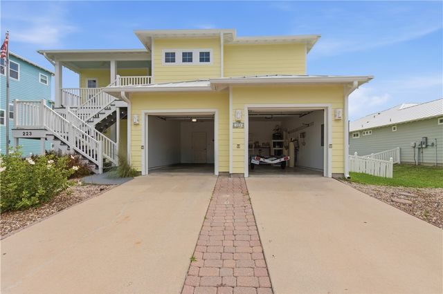 223 Keewaydin Lane, Port Aransas, TX 78373
