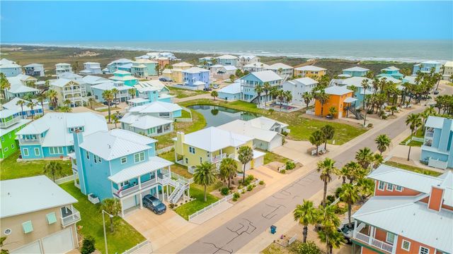 223 Keewaydin Lane, Port Aransas, TX 78373