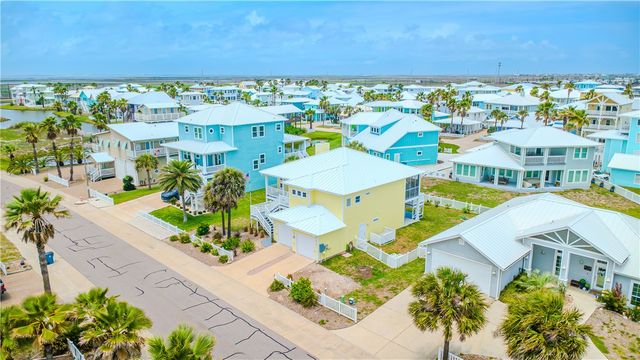 223 Keewaydin Lane, Port Aransas, TX 78373