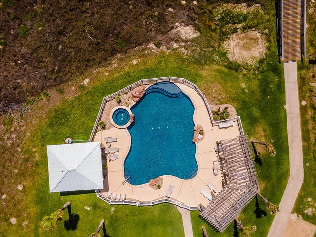 223 Keewaydin Lane, Port Aransas, TX 78373