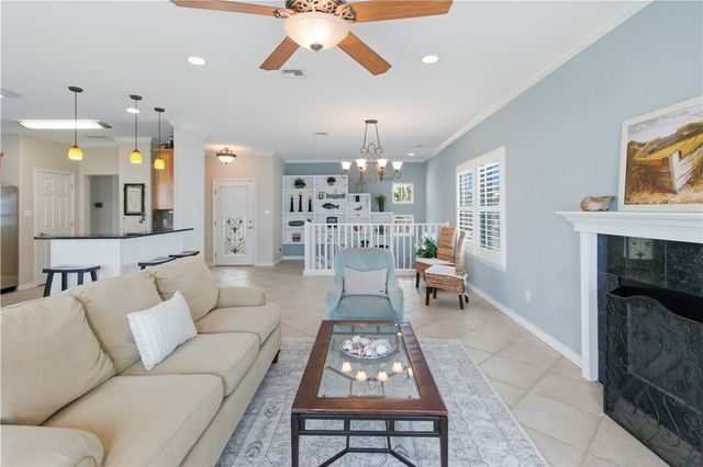 223 Keewaydin Lane, Port Aransas, TX 78373