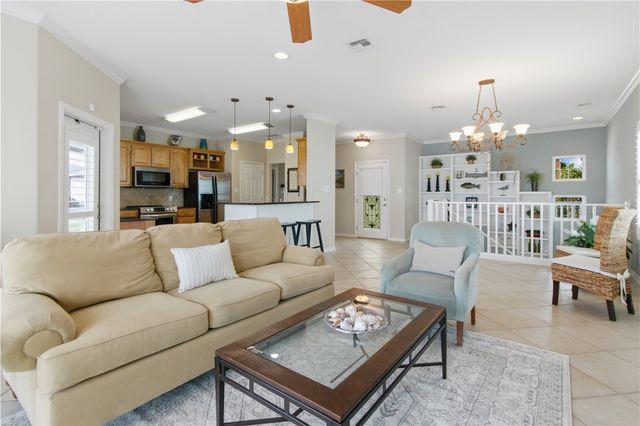 223 Keewaydin Lane, Port Aransas, TX 78373