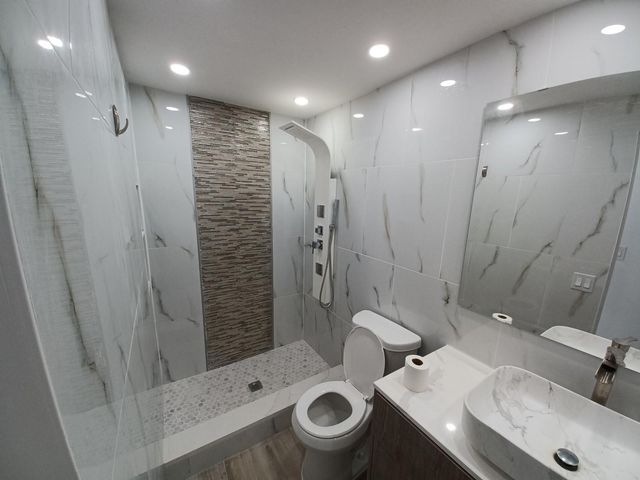 600 Layne Boulevard 119, Hallandale Beach, FL 33009