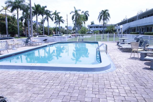 600 Layne Boulevard 119, Hallandale Beach, FL 33009