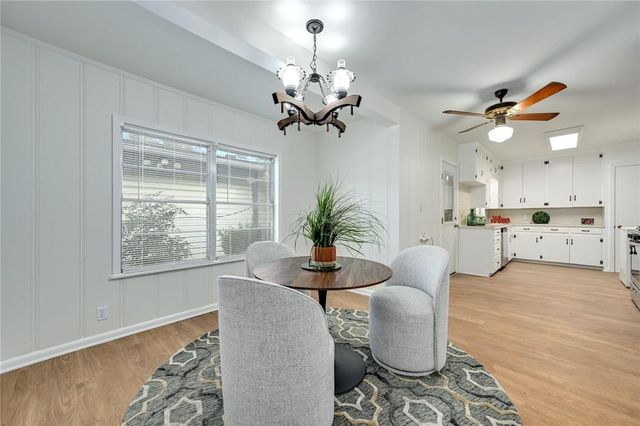 1408 Kent St ST, Taylor, TX 76574