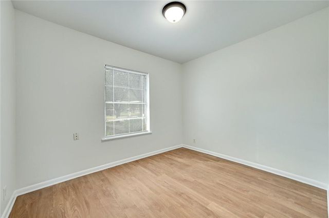 1408 Kent St ST, Taylor, TX 76574