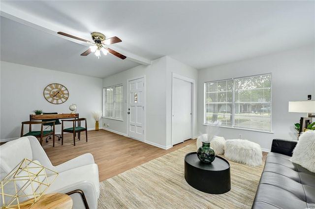 1408 Kent St ST, Taylor, TX 76574