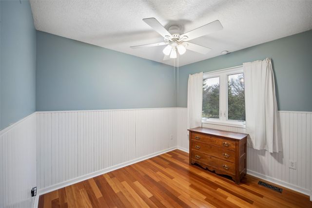 7501 Hickory Lane, Urbandale, IA 50322