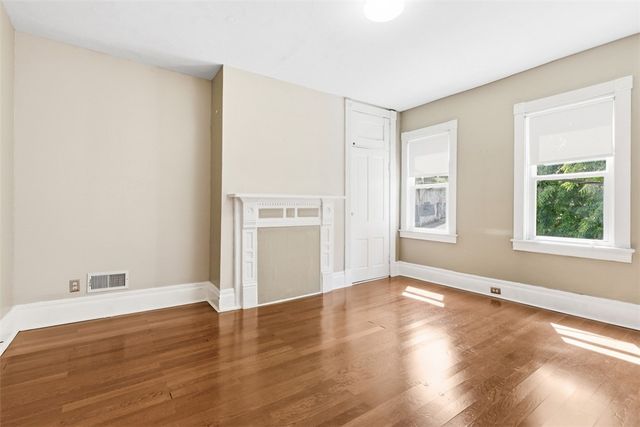 31 Eleanor St, South Side, PA 15203