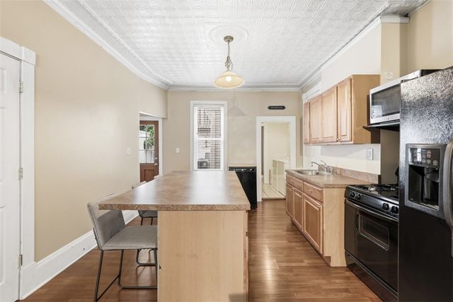 31 Eleanor St, South Side, PA 15203