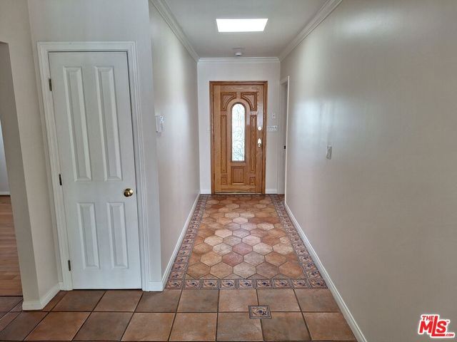 7539 Denrock Avenue, Los Angeles, CA 90045