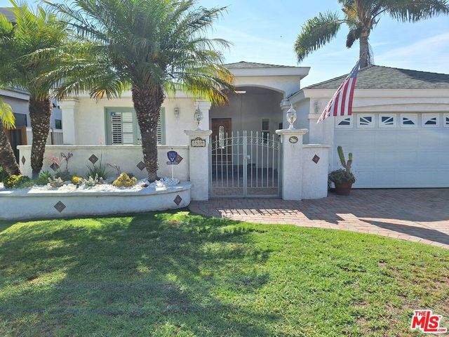 7539 Denrock Avenue, Los Angeles, CA 90045