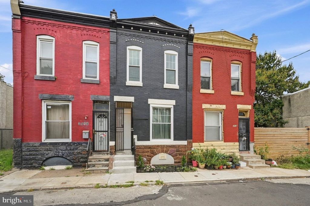 2916 PAGE ST, PHILADELPHIA, PA 19121 — exterior