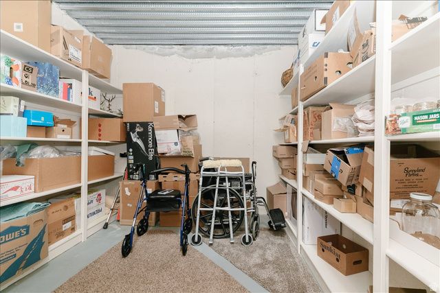 600 E 100 S, Hyde Park, UT 84318