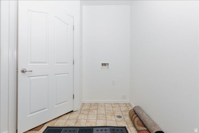 600 E 100 S, Hyde Park, UT 84318