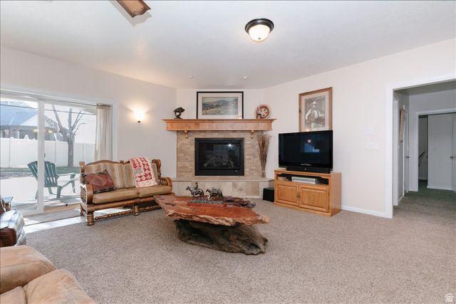 600 E 100 S, Hyde Park, UT 84318