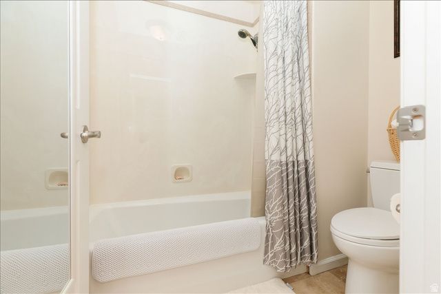 600 E 100 S, Hyde Park, UT 84318