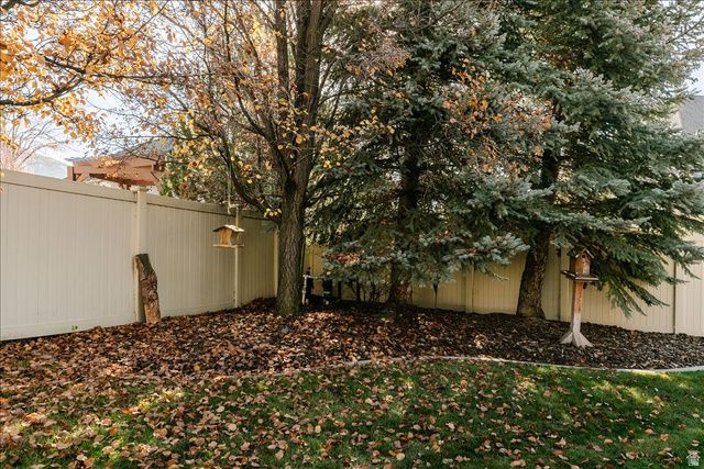 600 E 100 S, Hyde Park, UT 84318