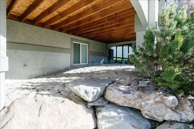 600 E 100 S, Hyde Park, UT 84318